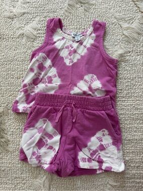 Girls tie dye short set